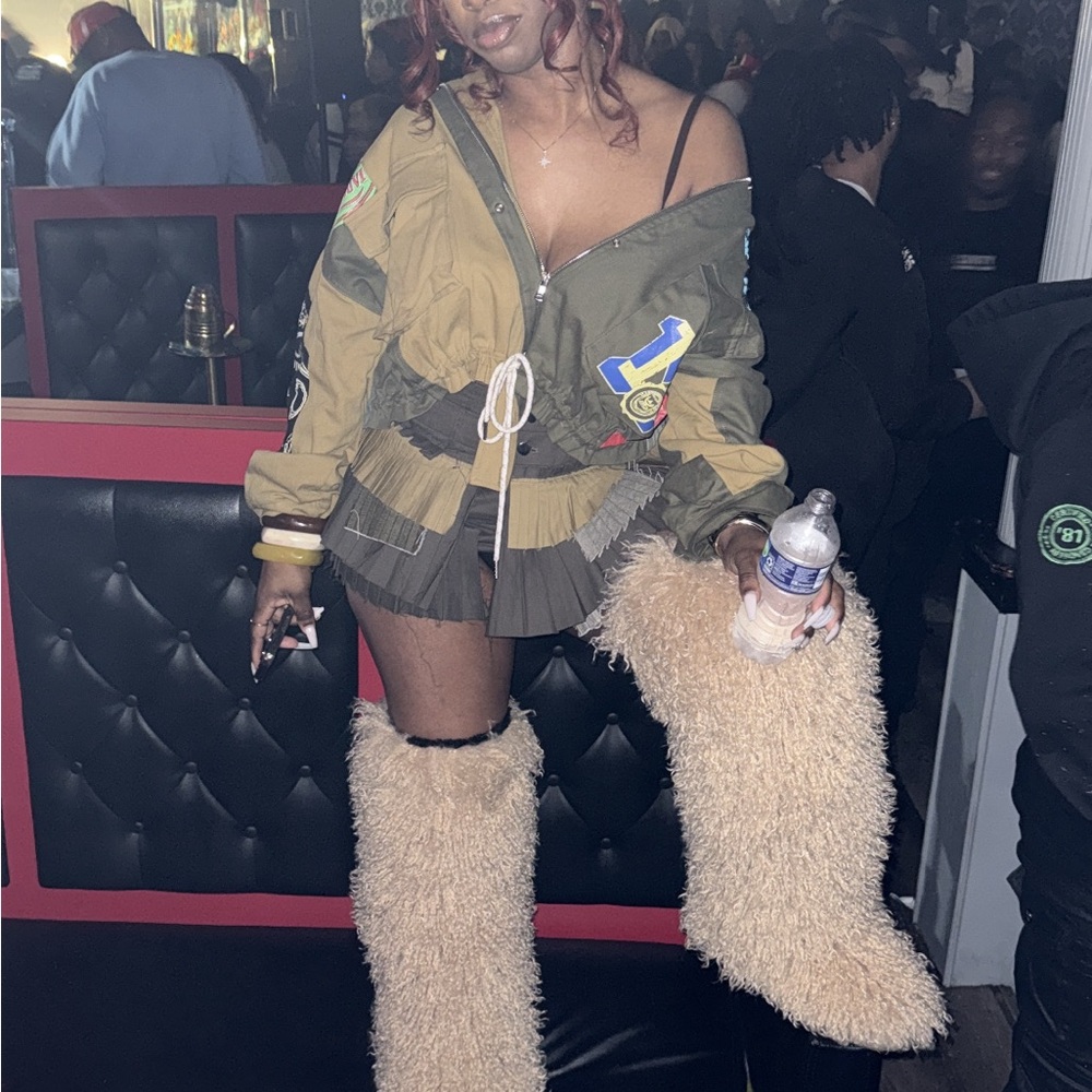 ‼️‼️‼️‼️SOLD ‼️‼️‼️‼️‼️Mongolian faux fur boots
